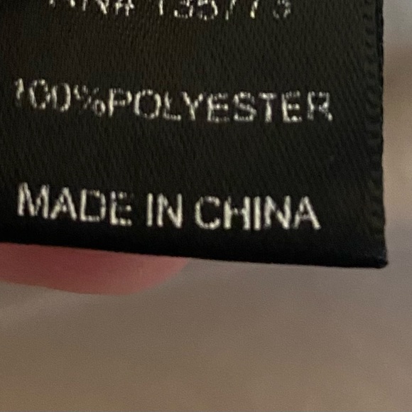 Elegant Light Tan Pullover Blouse - Size Medium - Picture 6 of 6